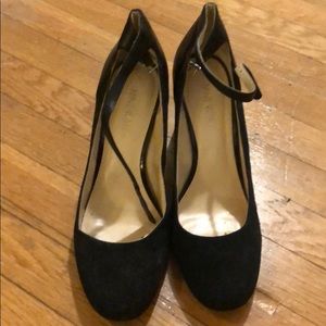 Nine West chunky closed toed heels